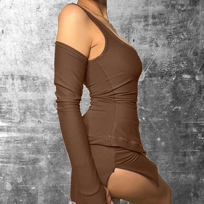 Mulheres Viagens de lazer Roupas desportivas sexy U Neck Slim Split Short Skirt And Top Set