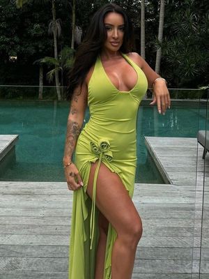 Custom Primavera e Verão Nova Moda Sexy Solid Color Slim Alta cintura V-collar Halter vestido Mulher